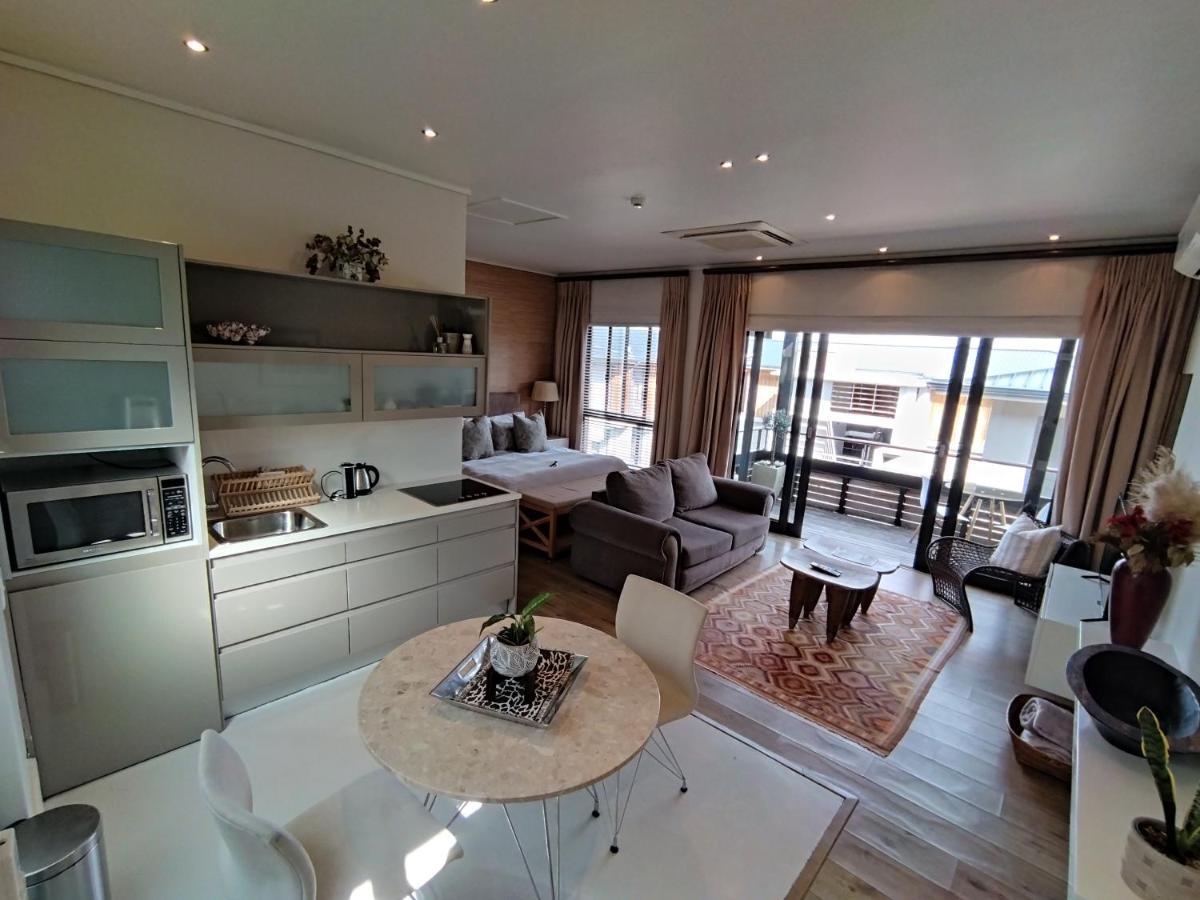 210 Gallery Luxury Studio Apartment Knysna Exterior foto